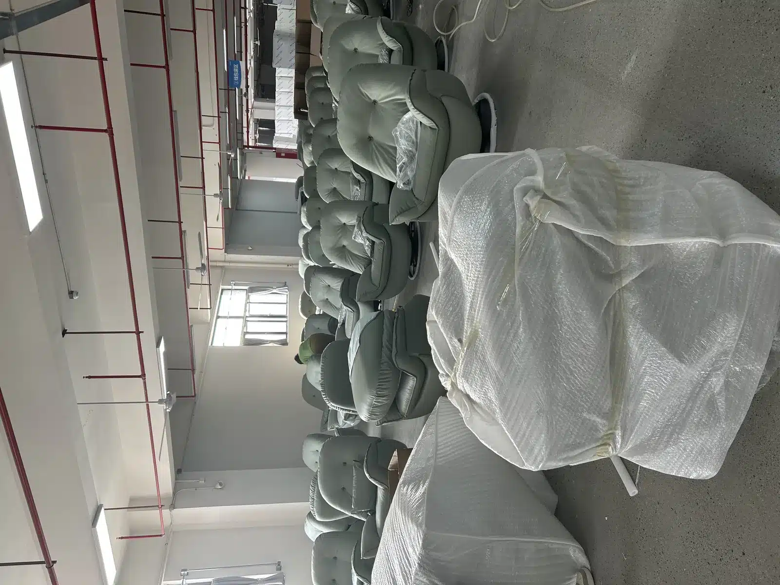 爱米高家具工厂车间组装工序实拍
