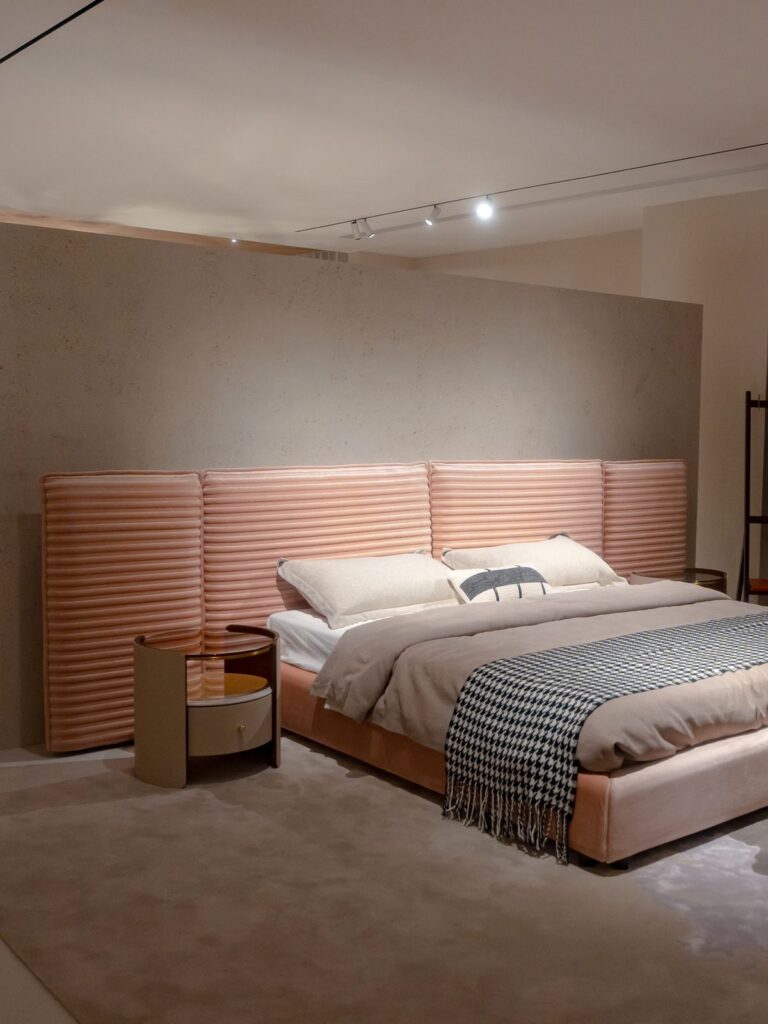 MN424 床 - 爱米高家居产品实拍 图1